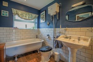 Photo 25- click for photo gallery